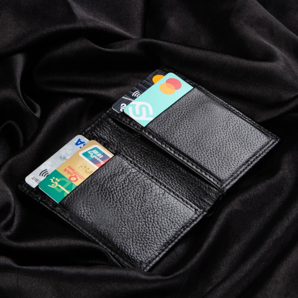 Millaan Magnetic Bifold Wallet in Black – The Perfect Blend of Style & Function