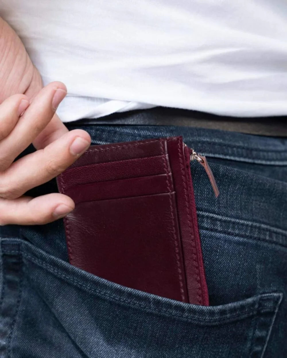 Millaan Leather Cardholder in Burgundy – The Slim, Smart & Stylish Choice